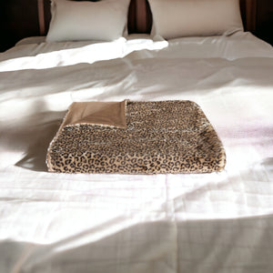 Homeroots 50" X 70" Brown And Black Faux Fur Leopard Plush Throw Blanket  Faux Fur 354555