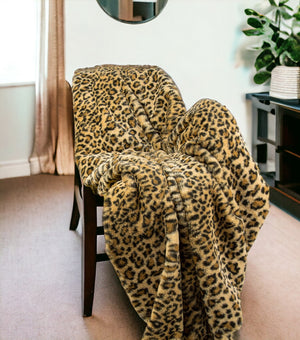 Homeroots 50" X 70" Brown And Black Faux Fur Leopard Plush Throw Blanket  Faux Fur 354555