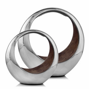 Homeroots 16" Silver And Brown Buffed Aluminum Tabletop Sculpture  Buffed Aluminum 354603