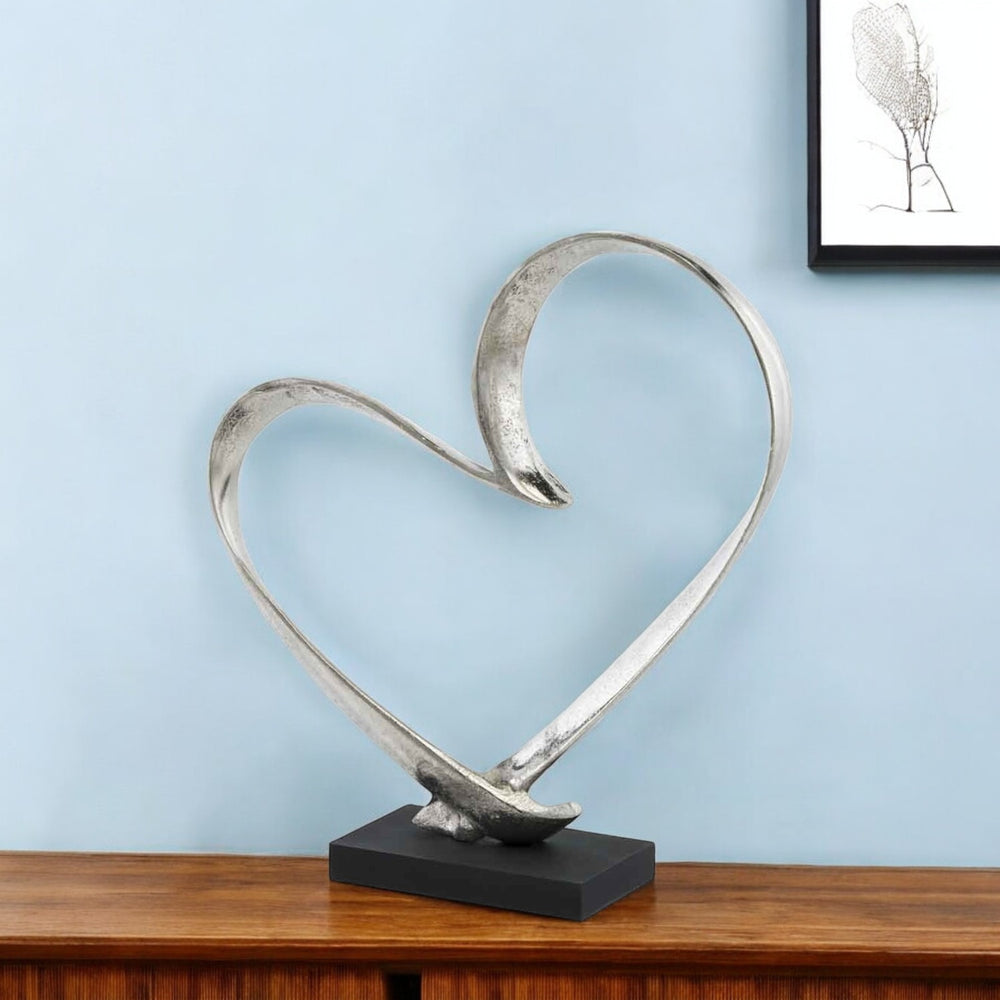 Homeroots 16" Raw Silver And Black Heart Sculpture - Hand-crafted Modern Accent For Stylish Home Décor And Gifts  Buffed Aluminum 354624