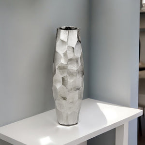 Homeroots 14" Aluminum Silver Cylinder Table Vase  Aluminum 354637