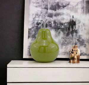Homeroots 16" Green Aluminum Decorative Pear Tabletop Sculpture  Aluminum 354657