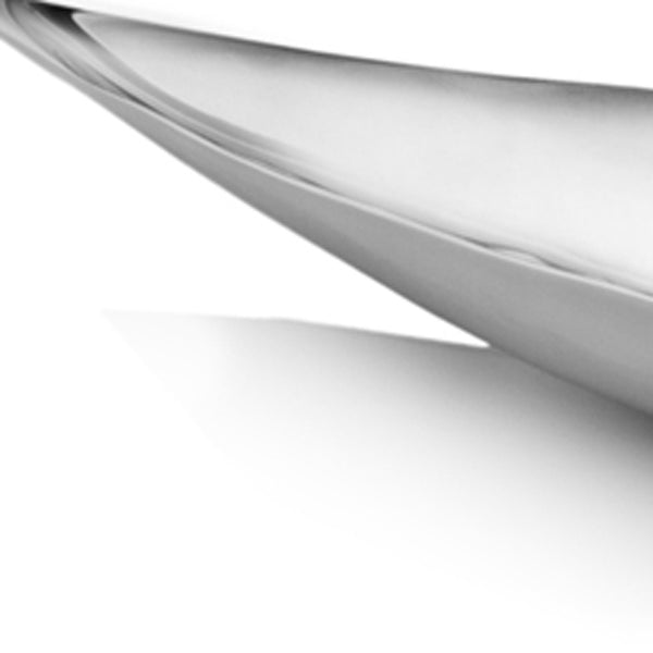 Homeroots 36" Silver Aluminum Leaf Shaped Centerpiece Bowl   354895