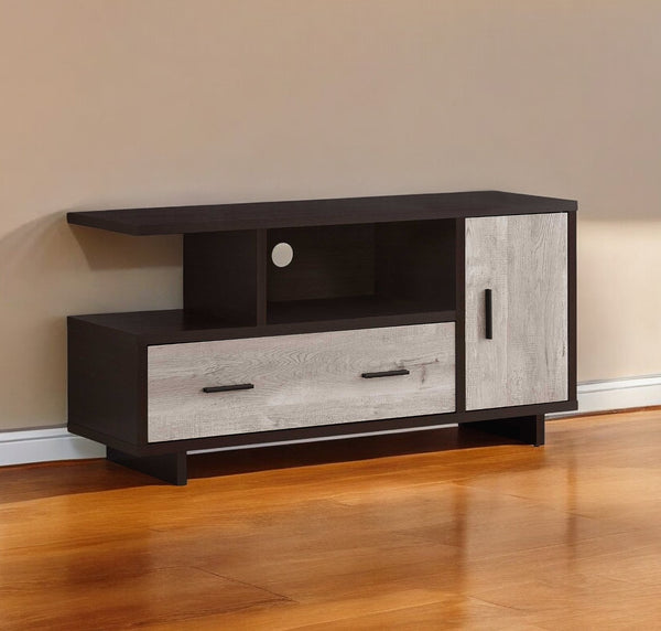 Homeroots 47" Wood Brown Cabinet Enclosed Storage Tv Stand  Manufactured Wood 355707