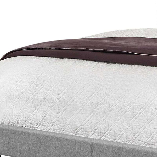 Homeroots Solid Wood Queen Tufted Gray Upholstered Linen Bed With Nailhead Trim  Solid Manufactured Wood 355767