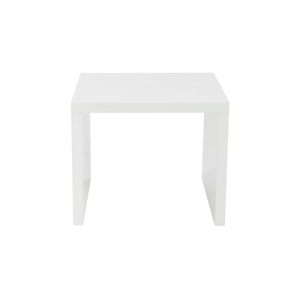 Homeroots 20" White Square End Table   357510