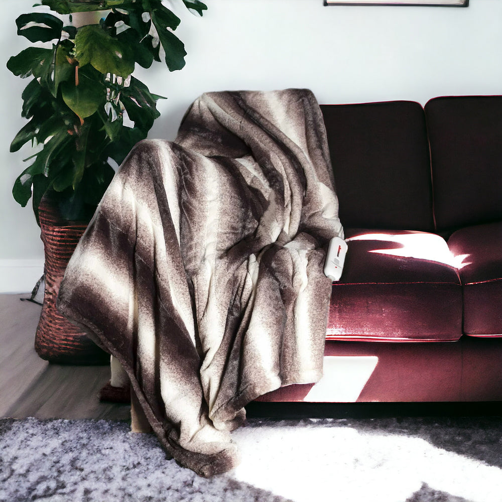 Homeroots 50" X 60" Brown And White Modern Contemporary Heated  Throw Blankets  Acrylic 357551