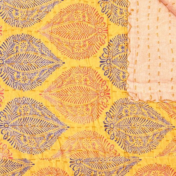 Homeroots 50" Stylish Floral Kantha Throw Blanket - Cozy Embroidered Design For Home Decor & Comfort Cotton ,50"X70" Cotton 357578