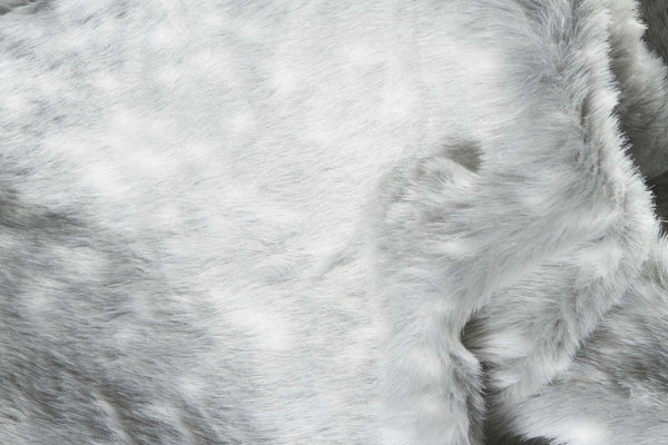 HomeRoots 4' X 5' Gray Faux Fur Area Rug - Plush, Washable Design for Cozy Homes & Modern Décor Styles 358153
