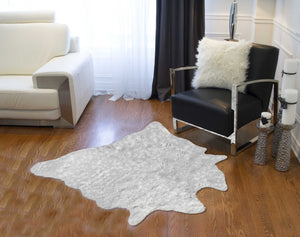 HomeRoots 4' X 5' Gray Faux Fur Area Rug - Plush, Washable Design for Cozy Homes & Modern Décor Styles 358153