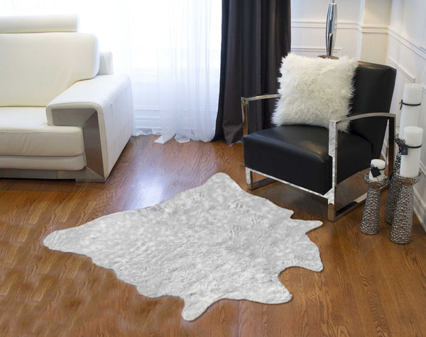 HomeRoots 4' X 5' Gray Faux Fur Area Rug - Plush, Washable Design for Cozy Homes & Modern Décor Styles 358153