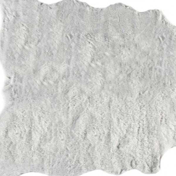 HomeRoots 4' X 5' Gray Faux Fur Area Rug - Plush, Washable Design for Cozy Homes & Modern Décor Styles 358153