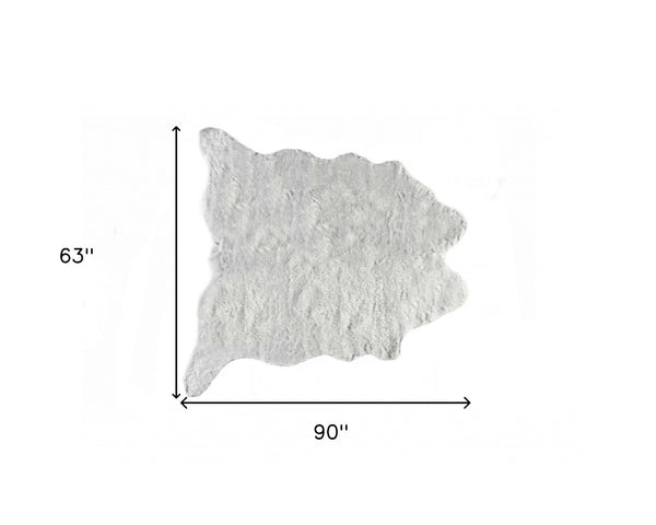 Homeroots 5' X 8' Gray Faux Fur Area Rug  Faux Fur 358154