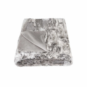 Homeroots 50" X 60" Gray Rabbit Fur Throw Blanket  Rabbit Fur 358167