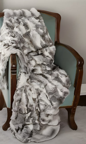 Homeroots 50" X 60" Gray Rabbit Fur Throw Blanket  Rabbit Fur 358167