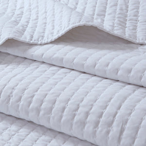 English Elm 3 Piece Keaton Reversible Quilt Set Full/Queen – Brushed Microfiber, Channel Stitching, Antimicrobial Freshness Protection White 15.35 L x 17.72 W x 7.87 H B035129031