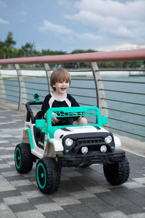 English Elm 12v Ride on Toddler Car with Remote Control Spring Suspension and Off Road 4x4 Drive White+Green W3822P371909