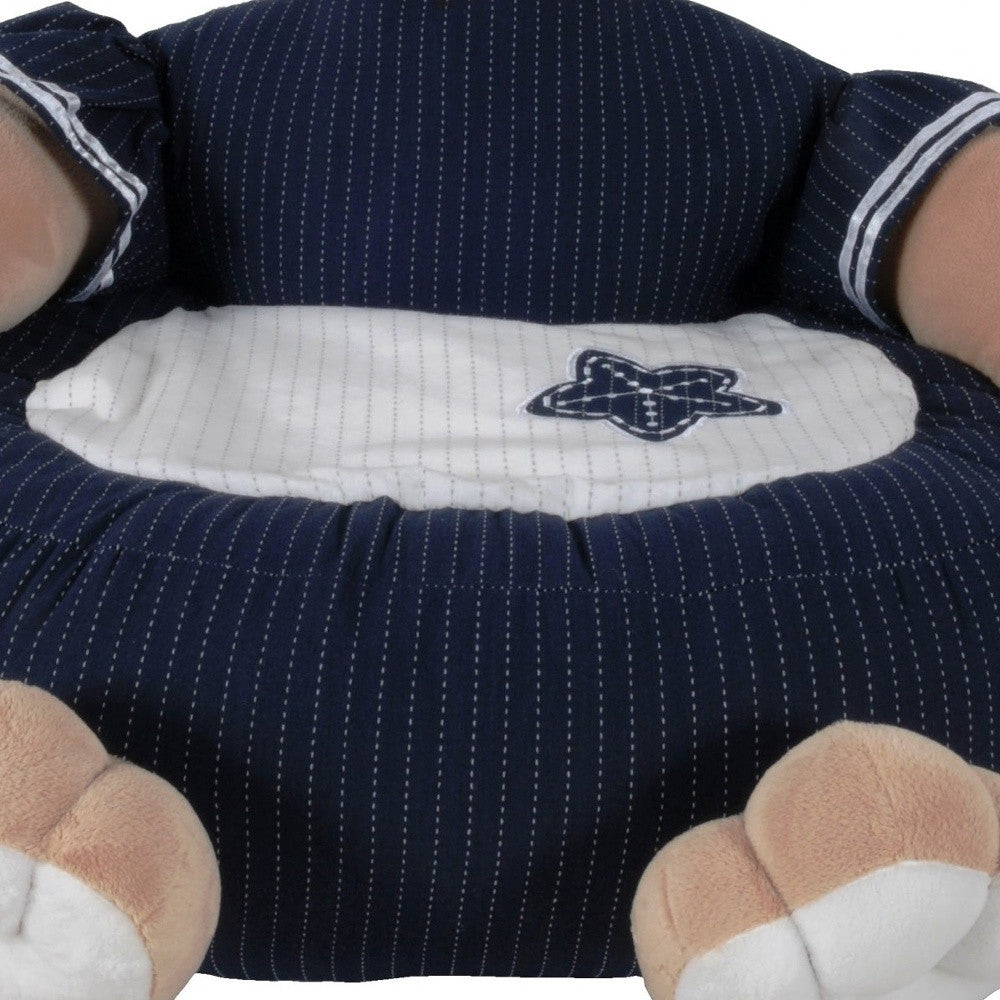 Homeroots 21.65" X 21.65" X 19.68" Whitebluenavy Bear Chair   364156