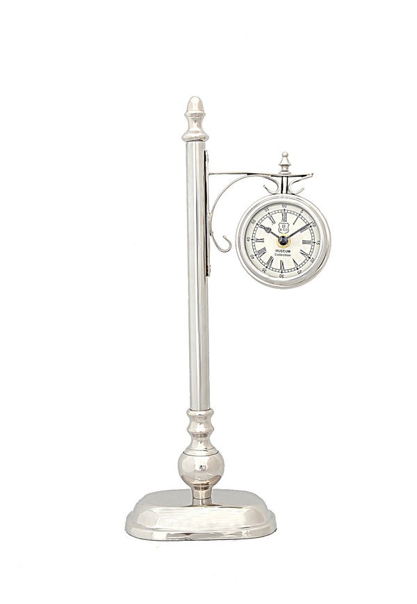 Homeroots 8" X 3.75" X 16.25" Brassalum. Lamp Post Clock One Sided  Brass,Aluminum 364191