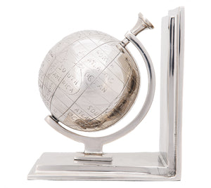 Homeroots 4.5" X 6.75" X 7.75" Alum Globe Bookend Set Of Two  Buffed Aluminum 364199