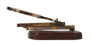 Homeroots 7.5" X 14.5" X 28" Brass Big Magnifier Glass With Wooden Base  Metal 364203