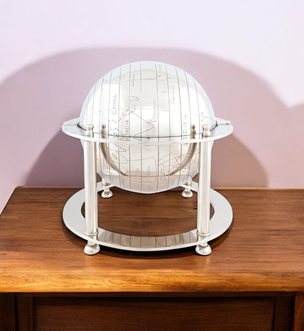 Homeroots 15" Nickel Metal Hand Painted Figurine Tabletop Sculpture  Metal 364205