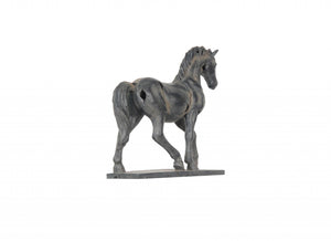Homeroots Handmade Rustic Horse Statue  Resin 364251