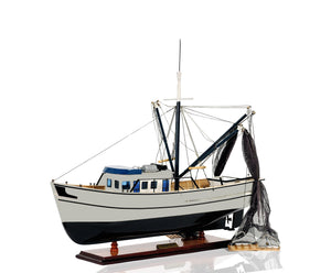 Homeroots 13.5" X 25" X 22" Shrimp Boat  Solid Wood 364265