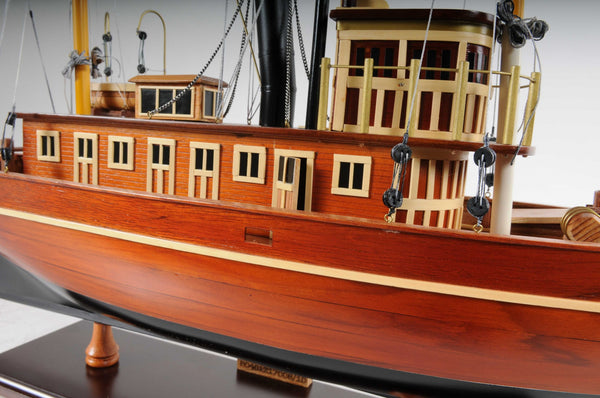 Homeroots 6" X 26" X 23" Seguin  Solid Wood 364266