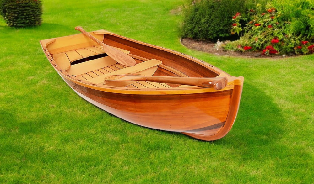 Homeroots 15" Wood Brown Solid Wood Hand Painted Model Boat Tabletop Sculpture  Solid Wood 364298