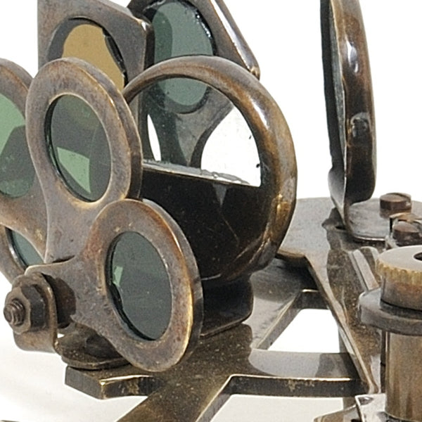 Homeroots 4" X 4.5" X 2.5" Nautical Sextant In Wood Box  Medium  Metal 364311