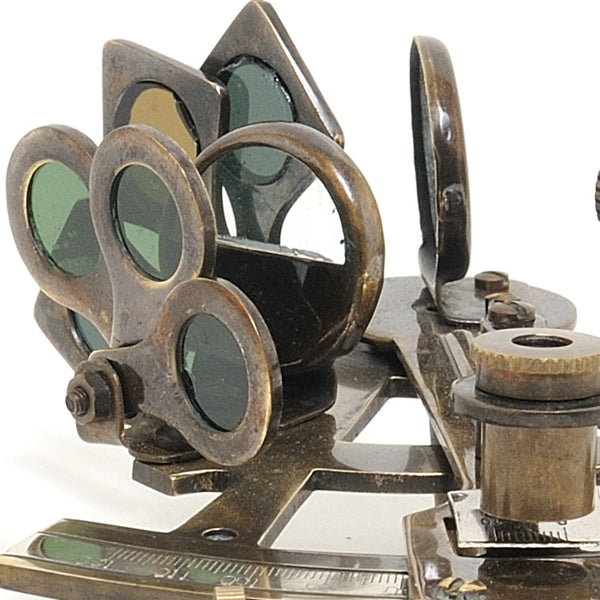 Homeroots 4" X 4.5" X 2.5" Nautical Sextant In Wood Box  Medium  Metal 364311