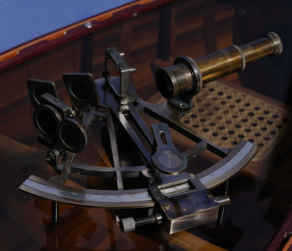 Homeroots 8.5" X 8" X 4.5" Nautical Sextant In Wood Box  Large  Metal 364312