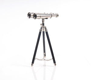 Homeroots 8" X 9" X 15.5" Binocular With Stand  Metal 364343