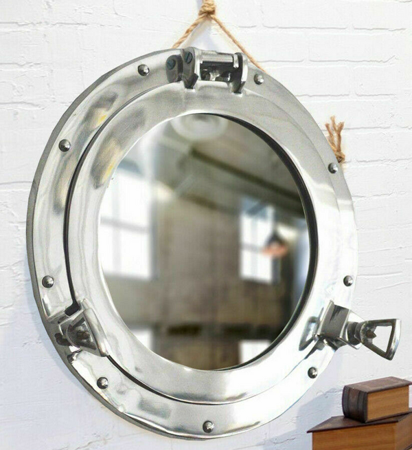 Homeroots 12" Silver Round Brass Framed Accent Mirror   364348