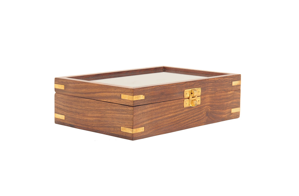 Homeroots 5.25" X 8" X 2.5" Wooden Game Set With Brass Goblet  Metal 364349