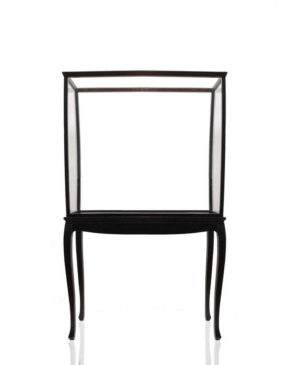 Homeroots 14" Black And Clear Glass Standard Display Stand  Manufactured Wood 364379