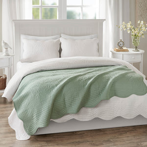 JLA Home Madison Park - Oversized Quilted Throw Adds Vintage-Soft Texture with Scalloped Edges, Breathable Cotton Fill, Machine Washable Seafoam MP50-4301