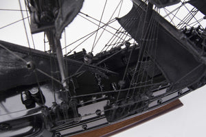 Homeroots 6.5" X 20" X 19"Black Pearl Pirate Ship  Solid Wood 366191