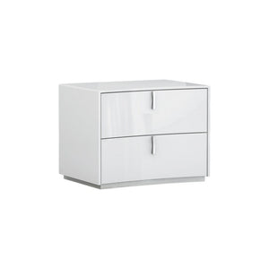 Homeroots 18" White Two Drawers Manufactured Wood Nightstand   366257