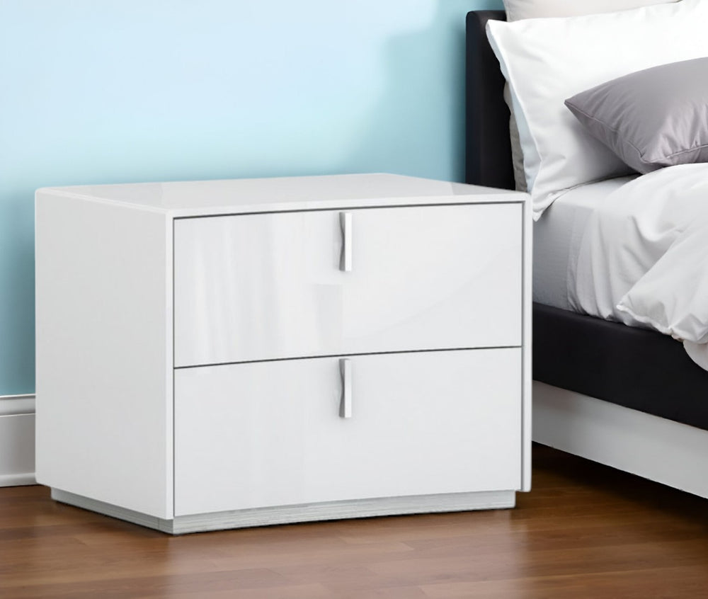 Homeroots 18" White Two Drawers Manufactured Wood Nightstand   366257