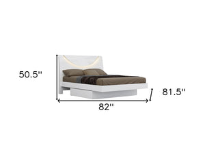 HomeRoots Four-Piece White Bedroom Set - Modern Solid Wood Bed, Nightstand, Dresser & Mirror for Storage 366261