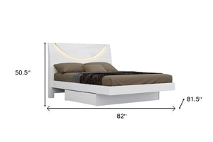 HomeRoots Four Piece White Modern Bedroom Set with Mirror, Dresser, Nightstand & King Bed for Elegant Storage 366262