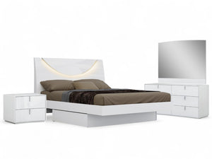HomeRoots Four Piece White Bedroom Set with Mirror - Modern Solid & Manufactured Wood Furniture Ensemble 366263