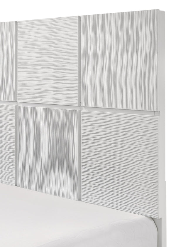 English Elm 1Pc King Size Bed – Modern Crisp White Finish With Textured Geometric Headboard For Elegant Bedrooms B2741S00279