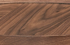 Homeroots 21.66" X 21.66" X 22.05" Round Side Table In American Walnut And Black   370460