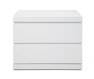 Homeroots 18" White Two Drawers Nightstand   370736