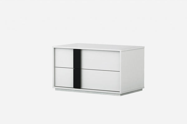 Homeroots 18" White Two Drawers Nightstand   370749