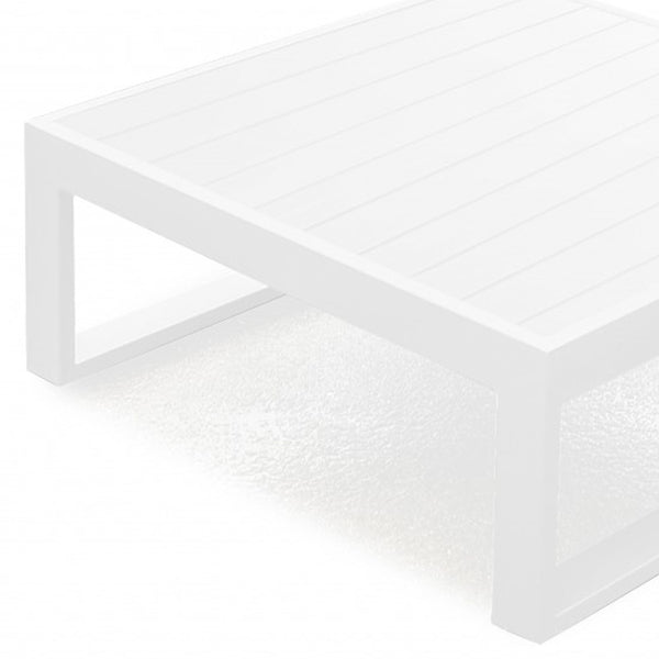 Homeroots 29.5 X 29.5 X 12 White Aluminum Coffee Table   372061