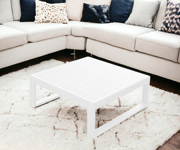 Homeroots 29.5 X 29.5 X 12 White Aluminum Coffee Table   372061